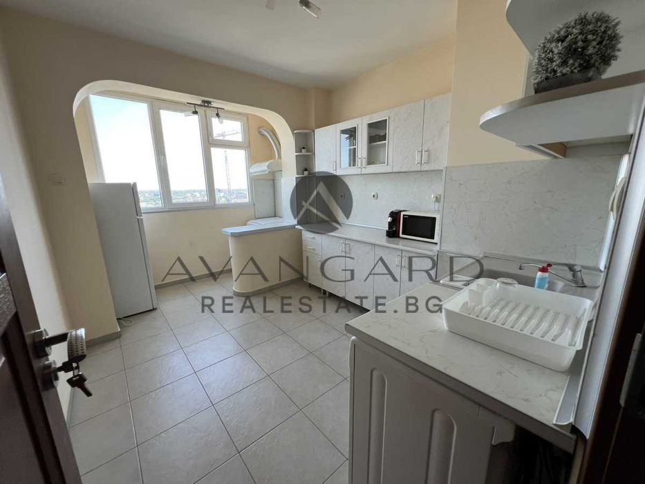 Продава се Тристаен апартамент в Пловдив, Кършияка - 85 кв.м за 1942 €/кв.м - Снимка #2