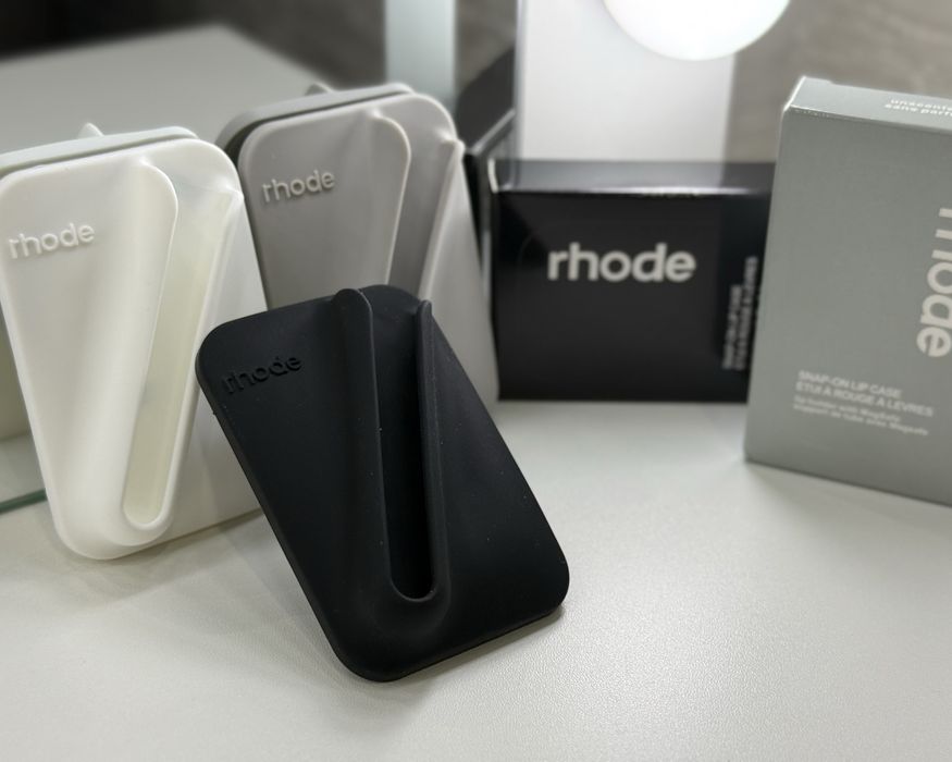 Rhode Skin - Peptide Lip Treatment & Tint / аксесоари