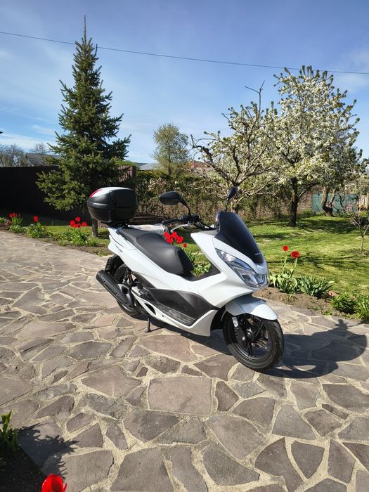Honda PCX 125 ca nou 4500 km impecabil