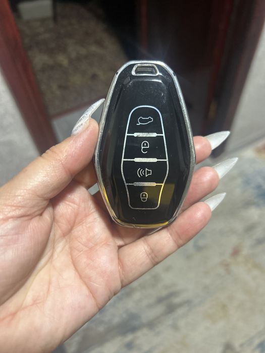 Продам смарт ключ от Jetour