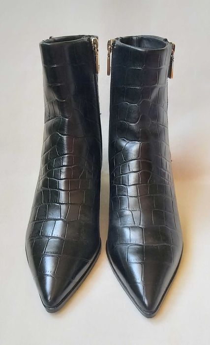 Botine negre Aigner