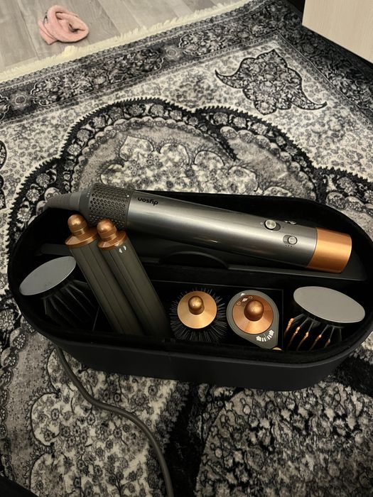 Дайсон ,dyson выпримитель стайлер фен плойка