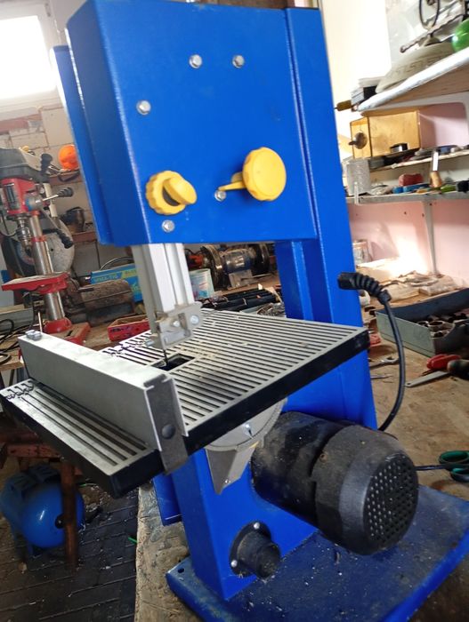 Aparat debitat , pânză verticala