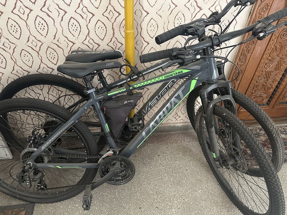 Bicicleta velors , montana