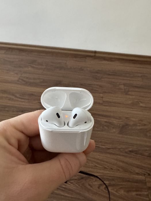 Casti Apple Airpods Gen 2 cu carcasa de incarcare Lightning MV7N2ZM/A