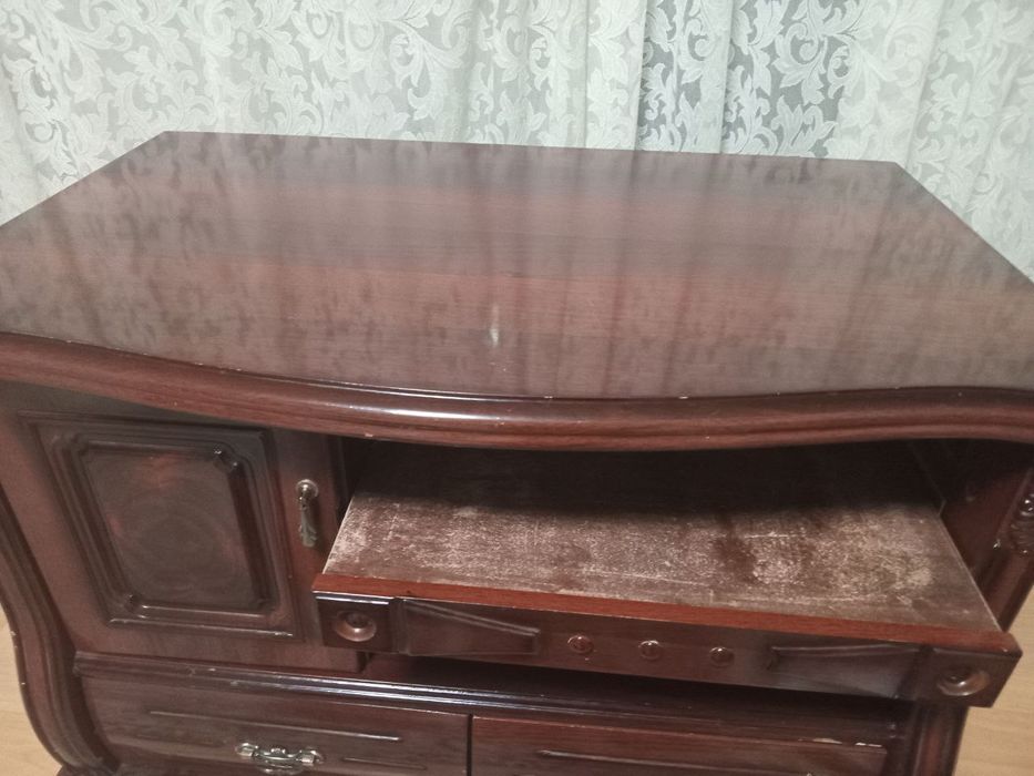 Тумба под телевизор Б/у , самовывоз, 15к