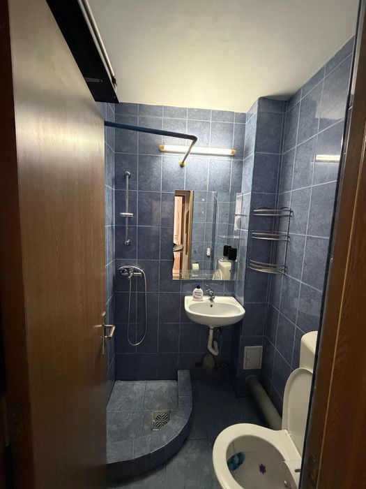 Inchiriez garsoniera!