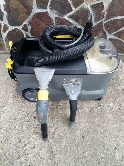 Aspirator cu spalare - Karcher Puzzi 10/1