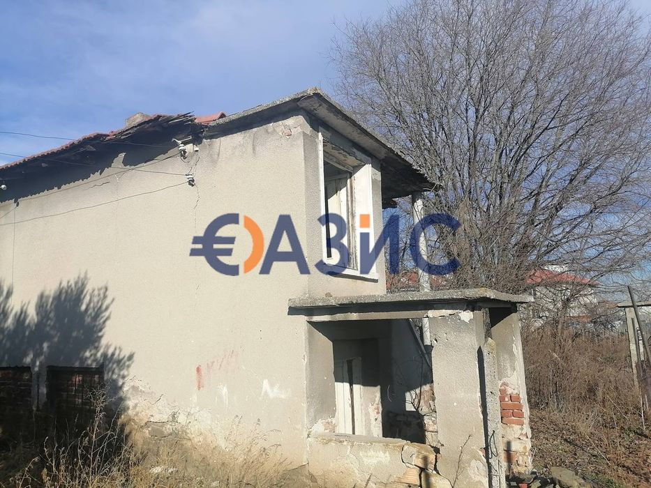 Дворно място 554 кв. м.+стара къща в центъра на С. Винарско,Общ. Камено,обл. Бургас,България,#33637958