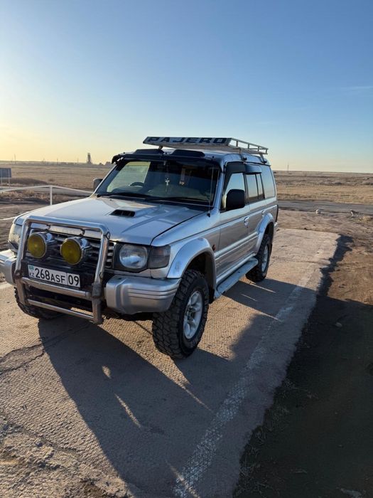 Продам машину Mitsubisi Pajero