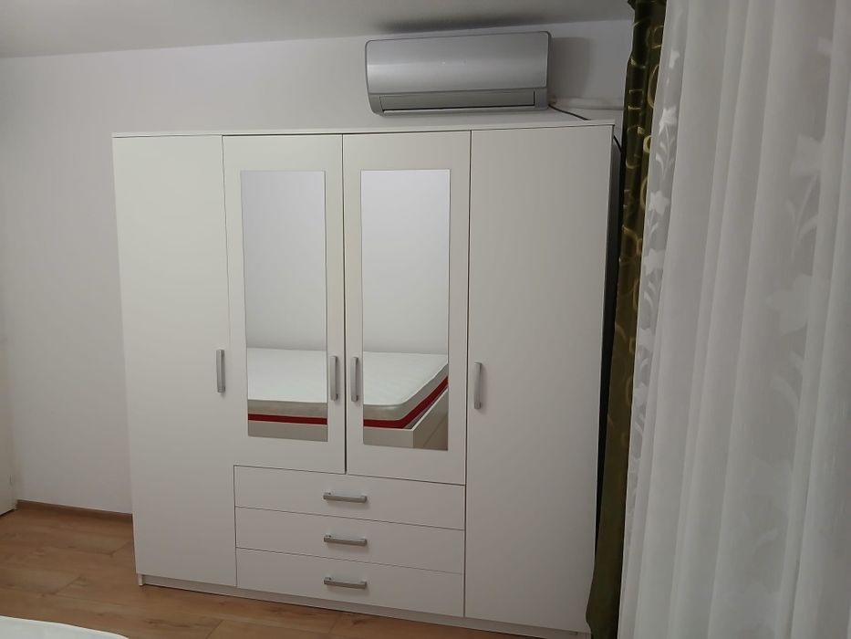 Proprietar Închiriez ap. 2 camere Trivale, etaj 2, parcare