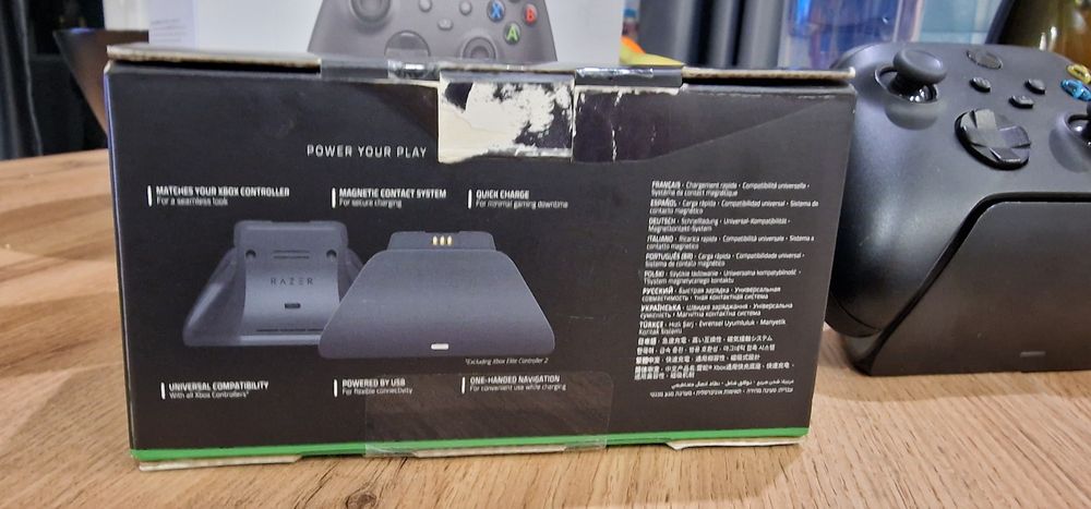 Xbox Series X + RAZER Quick charging stand