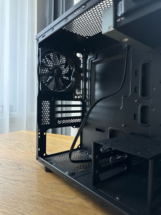 Корпус для пк в идеалбном состоянии