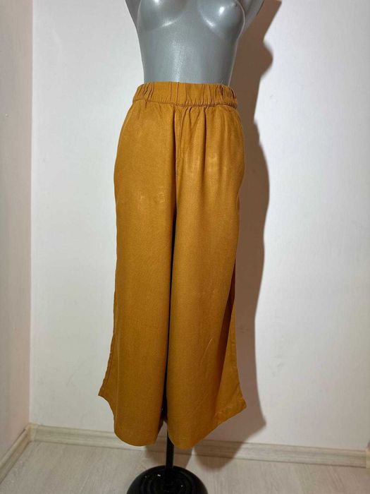 Pantaloni de dama Pull & Bear