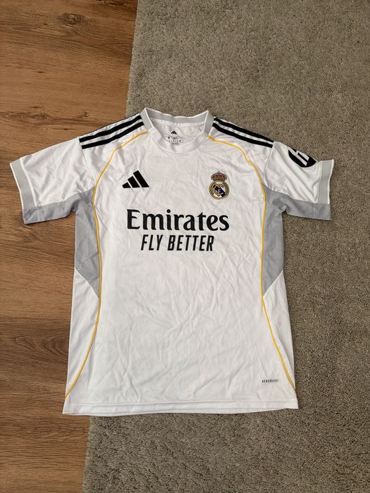Tricou real madrid first kit