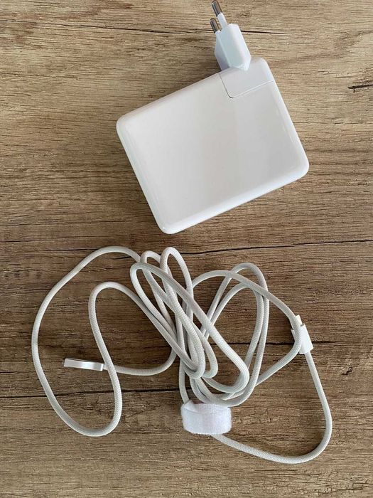 Apple MacBook Pro 2023 16" Laptop 1TB M2 Max 32GB RAM Space Grey