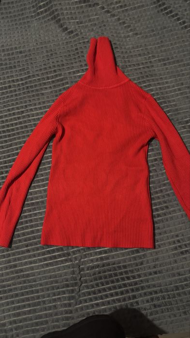 Отдам женсую одежда недорого