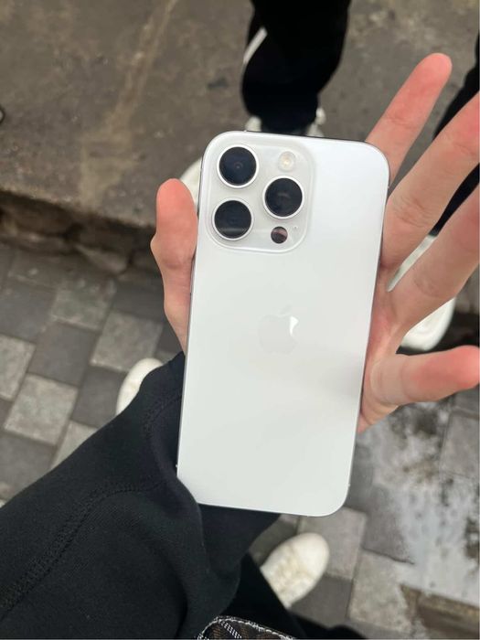 IPhone 16 pro,с гарантией