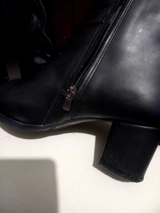 Черни Ботуши 42 номер