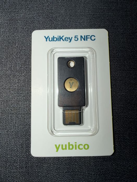 [LIVRARE OLX OK] Pachet 2x Chei de logare fizice, Yubico YubiKey 5 USB-A NFC