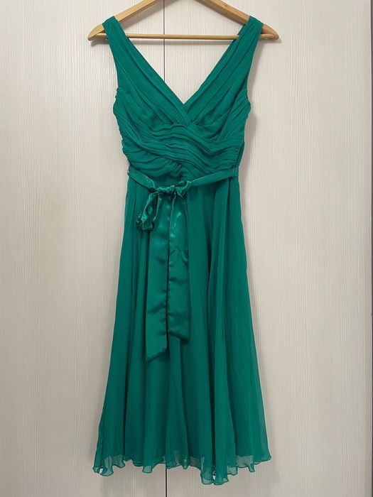 Vand rochie de ocazie, Irina Schrotter