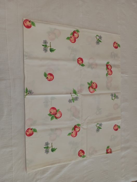Fața de masă noua , 140/180 cm