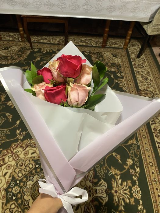 Продаются цветы розы 7 штук