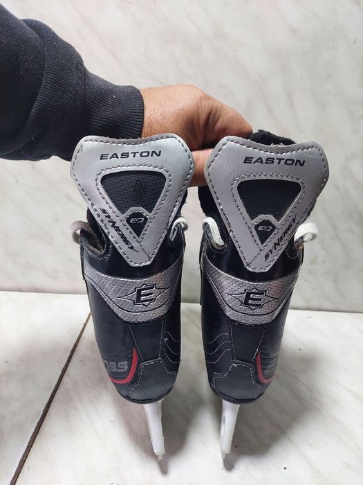 Patine 196 hochei hockey Easton marime 33 ( 21,5 cm)