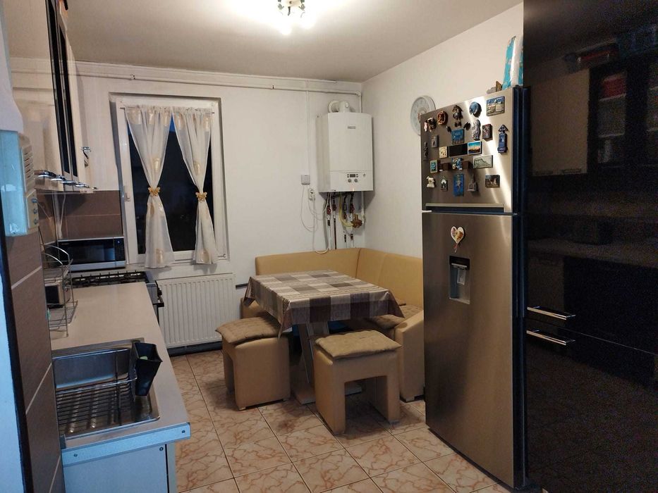 Vand-schimb apartament 4 camere Tractorul Brasov