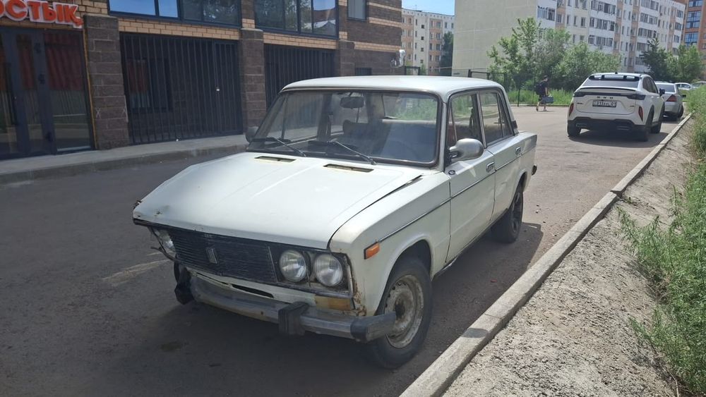 Продаётся жигули 2106 на запчасти