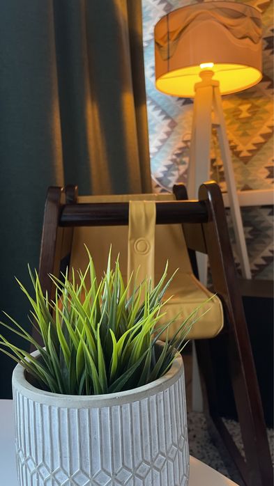 Детски дървен стол