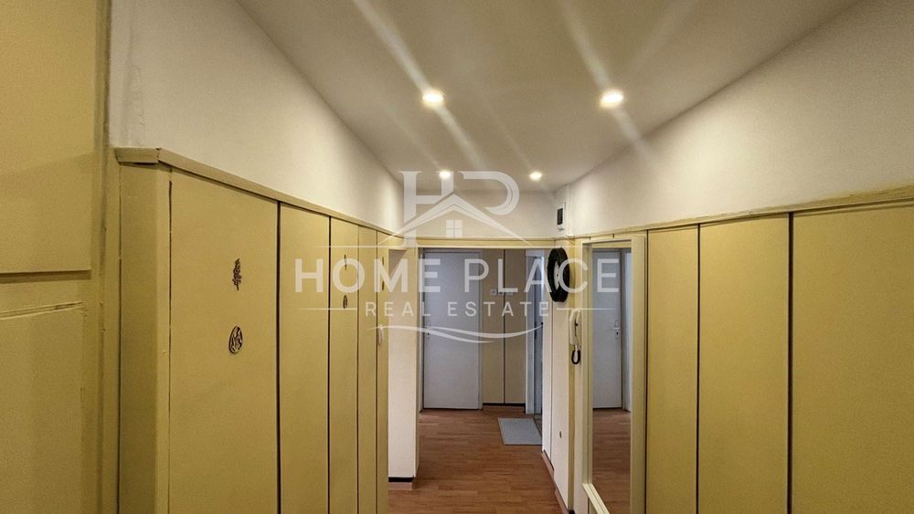 Продава се Четиристаен апартамент в Варна, Цветен квартал - 86 кв.м за 1091 €/кв.м - Снимка #2
