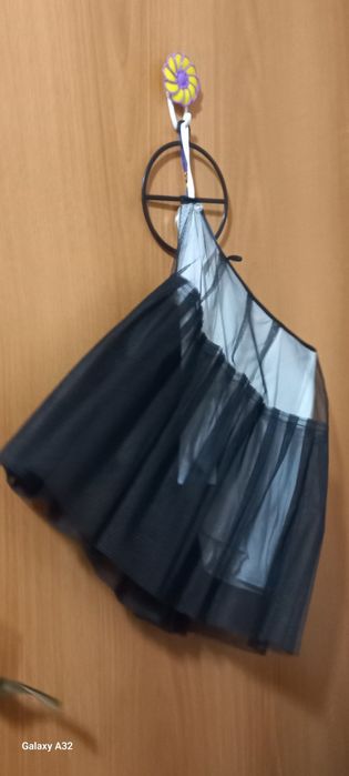 Нарядное платье 40  размер.