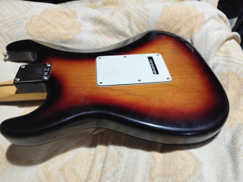 Гитара fender stratocaster (Мексика,)