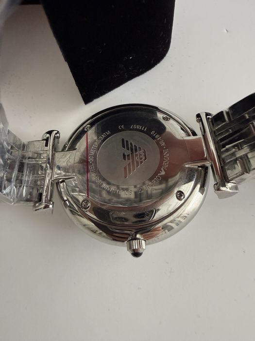Ceas Armani  barbatesc nou,original