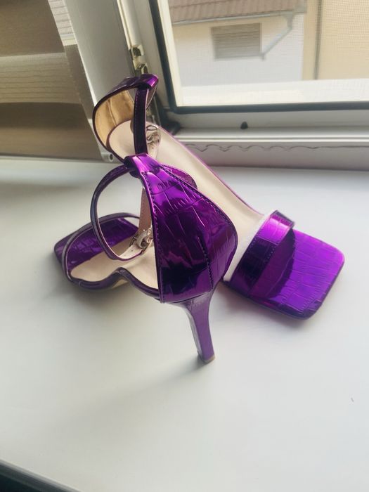 Sandale mov elegante 37