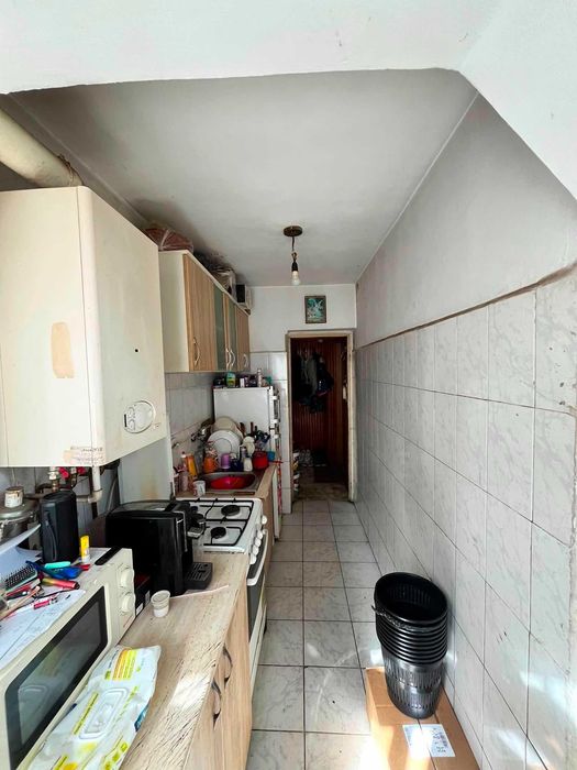 Apartament 2 camere semidecomandat
