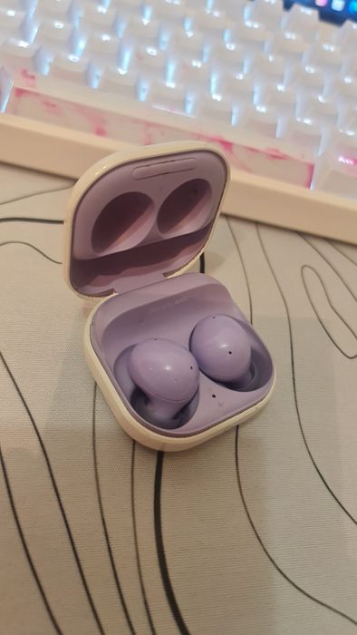 Продам Galaxy Buds 2