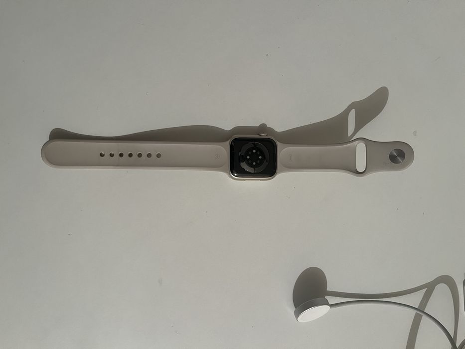 Apple watch 8  41 mm продается