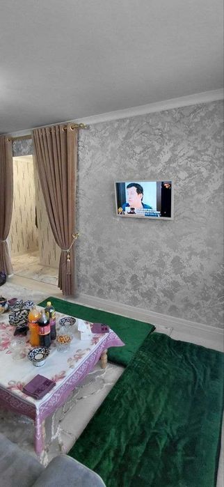 Ватний  Мерос магазини 2 хонали квартира ижарага берилади. ID: 1900