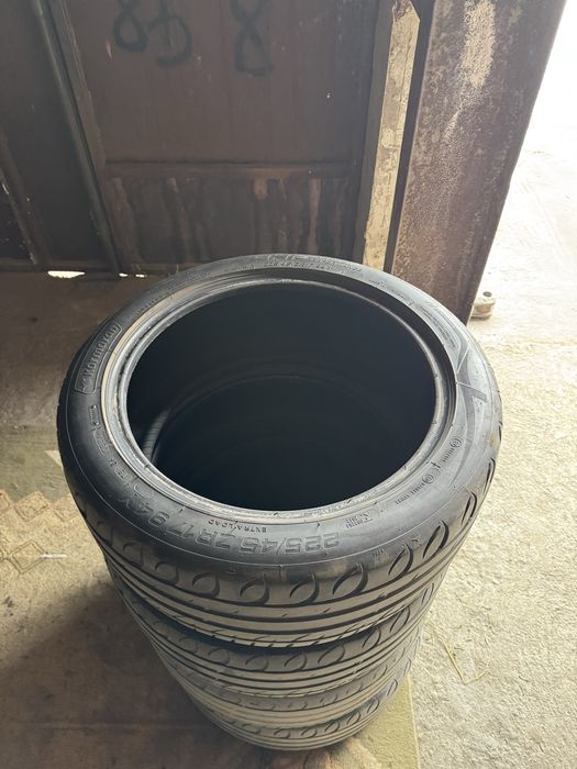 Продам летние шины в хорошем сос