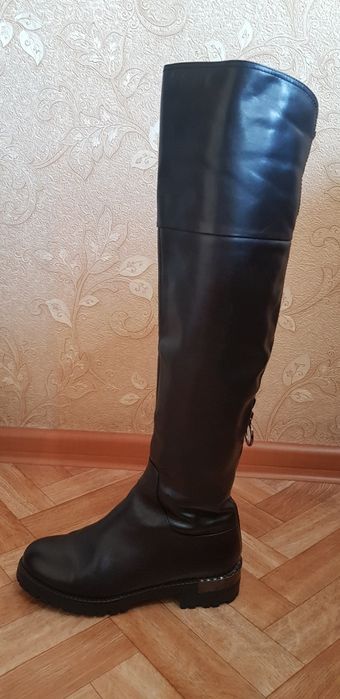 Продам Женские сапоги