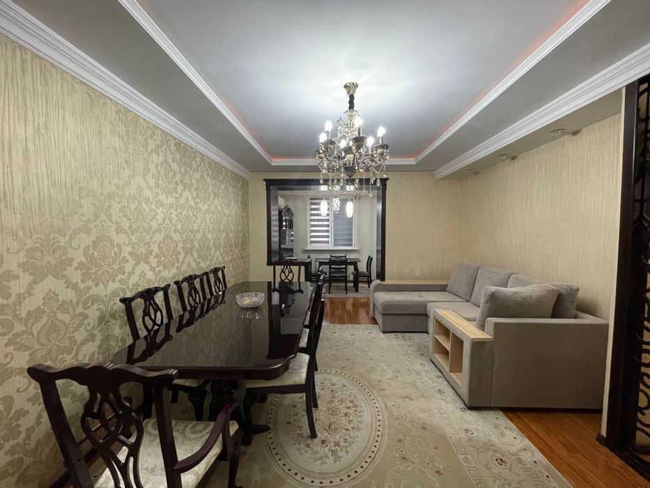 Срочно продам квартиу в м.Ойбек!