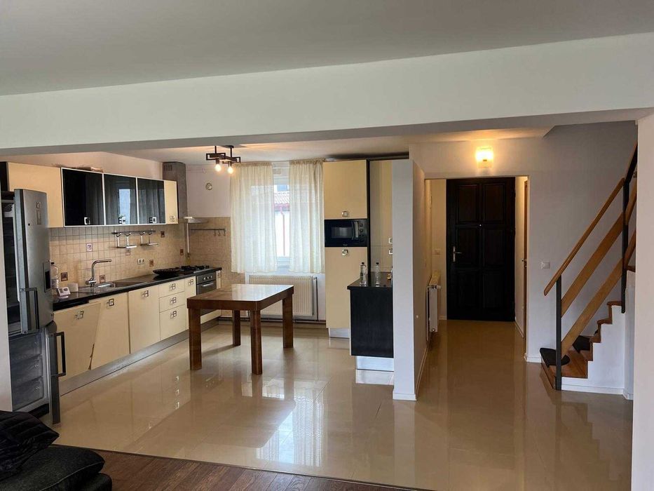 Duplex 4 camere | 112 mp utili | teren 246 mp | garaj lipit de casa | terasă 35 mp | Str. Someșului Florești