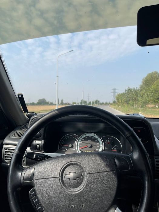 Nexia 1 1997 yil abmen ham bor