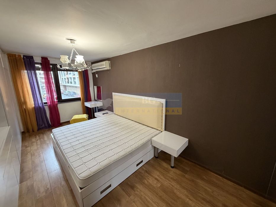 Продава се Тристаен апартамент в Бургас, Възраждане - 90 кв.м за 1111 €/кв.м - Снимка #7