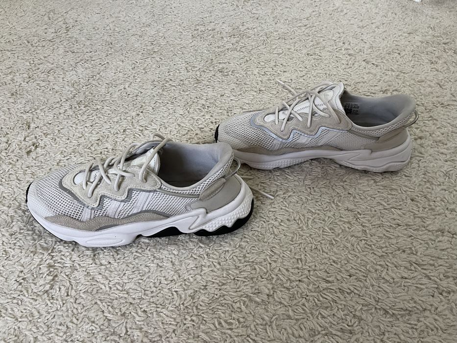 Кроссовки  adidas оригинал размер  43,5