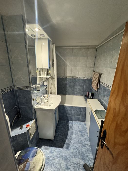 Apartament cu doua camere de vanzare central Beius