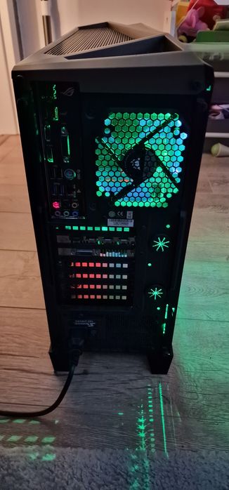PC Gaming i7-7700, GTX 1070 8GB, 16GB RAM, NVMe