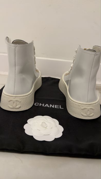 Adidasi/Tenesi chanel noi